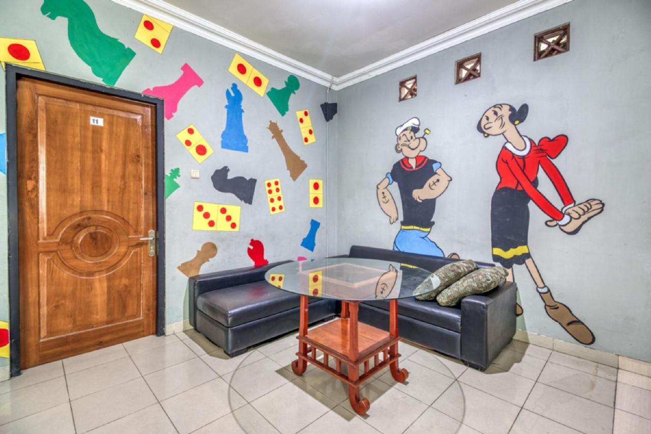 Reddoorz Hostel Near Stadion Mandala Krida Yogya Yogyakarta Eksteriør billede