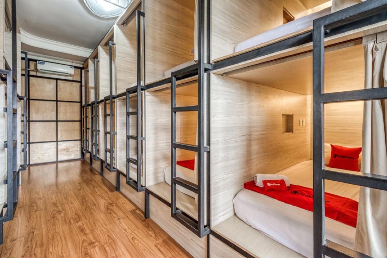 Reddoorz Hostel Near Stadion Mandala Krida Yogya Yogyakarta Eksteriør billede