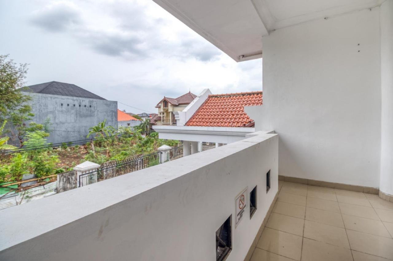 Reddoorz Hostel Near Stadion Mandala Krida Yogya Yogyakarta Eksteriør billede