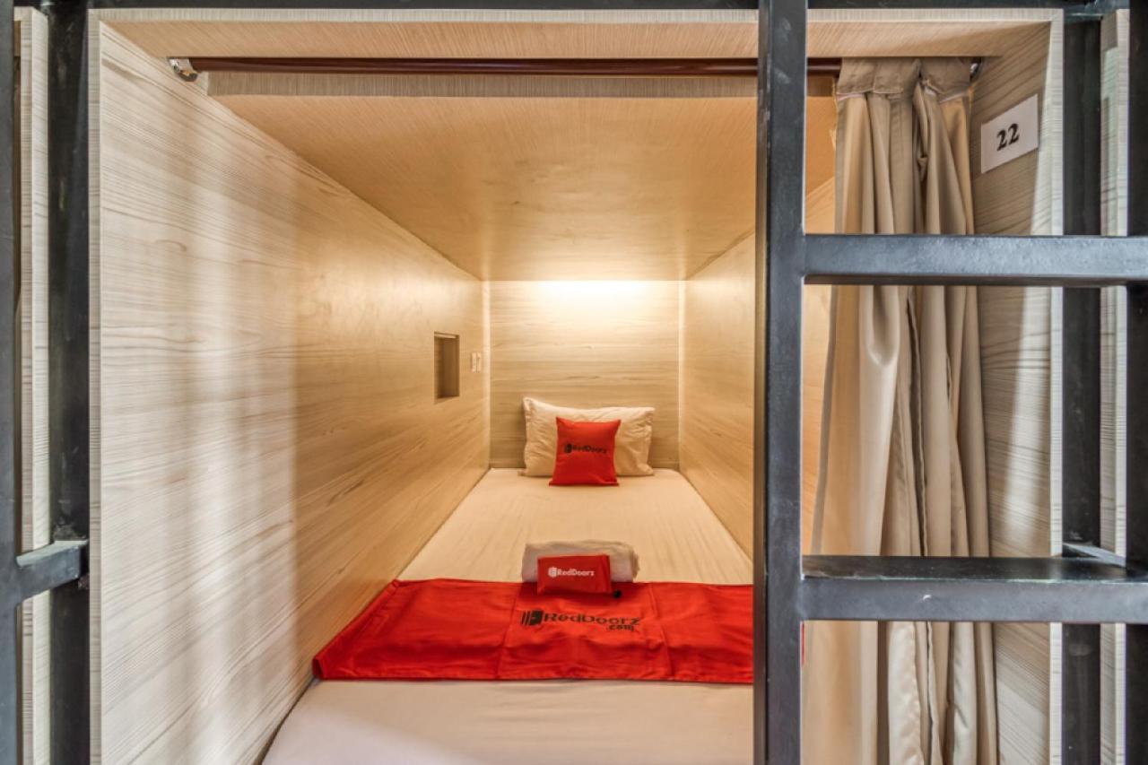 Reddoorz Hostel Near Stadion Mandala Krida Yogya Yogyakarta Eksteriør billede